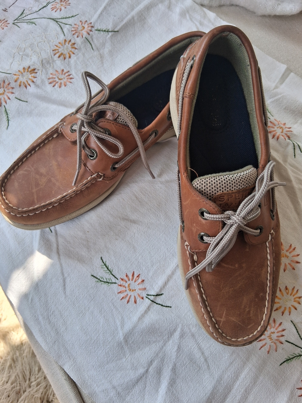 Sperry Tan/Brown Leather Women's Classic Boat Shoes